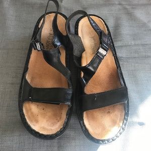 Women's Noat Sandals